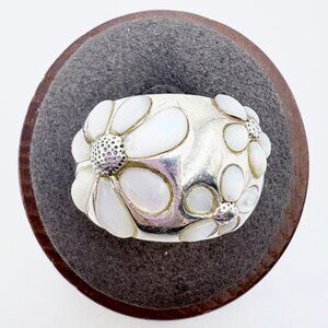 Mother of Pearl Flower Design Tapered Band Sterling Silver 925 Ring Size 6.75